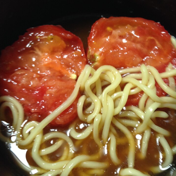 トマトのつけ麺